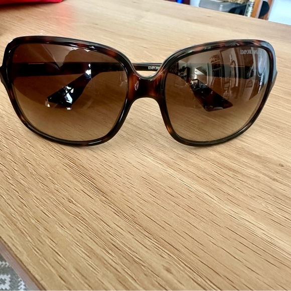Authentic Emporio Armani Vintage Tortoise Women’s Classic Sunglasses 9685/S - Picture 2 of 11